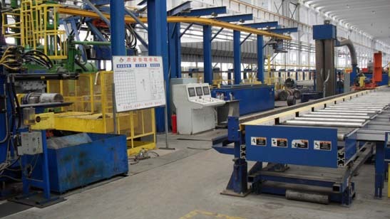 鋁型材擠壓設備