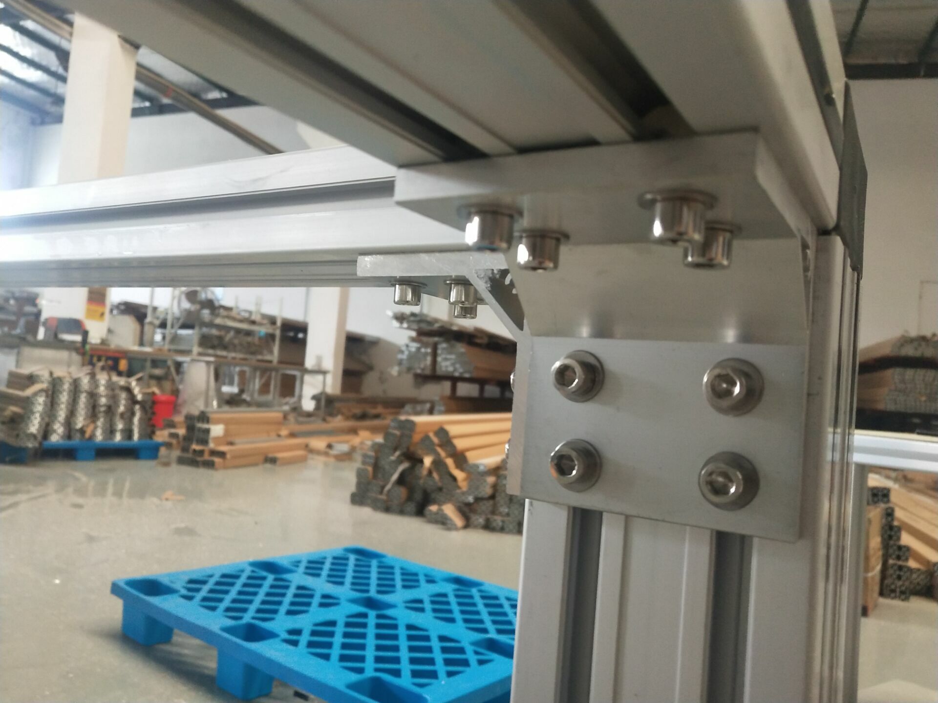 鋁型材設(shè)備機(jī)架 鋁型材設(shè)備機(jī)架